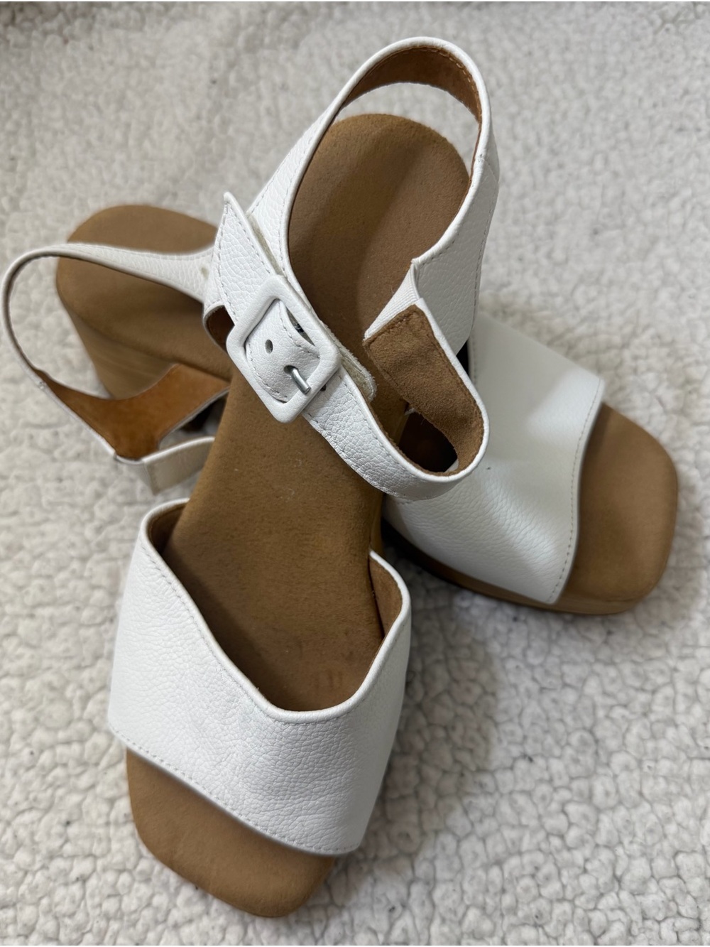 Gabor White Leather Slingback Sandals with Tan Footbed